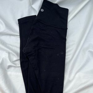 Pilled lulu leggings